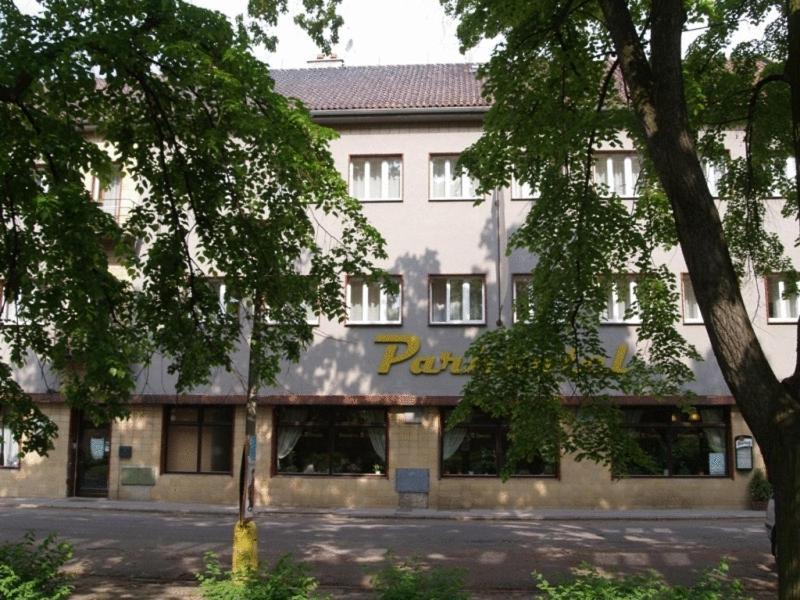 Parkhotel Terezin Exteriör bild
