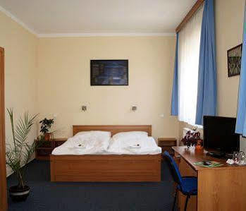 Parkhotel Terezin Exteriör bild